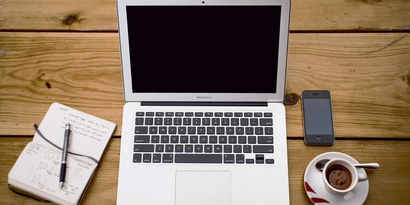 从办公文具到家居用品：亚文化符号如何重塑创意礼品设计新浪潮