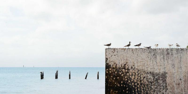 创意小商品与数码配件：用微缩模型打造治愈系桌面角落