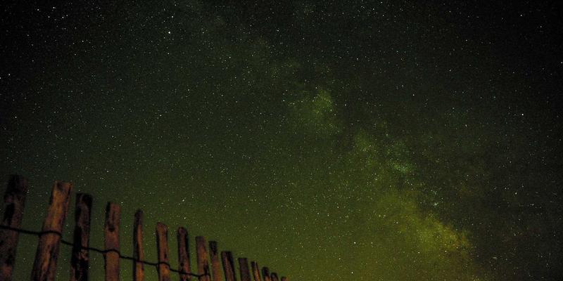 创意小商品推荐：数码配件与家居小物，点亮日常的精致惊喜